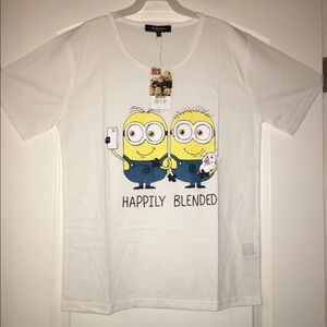 NWT Women’s M Minions White Tshirt